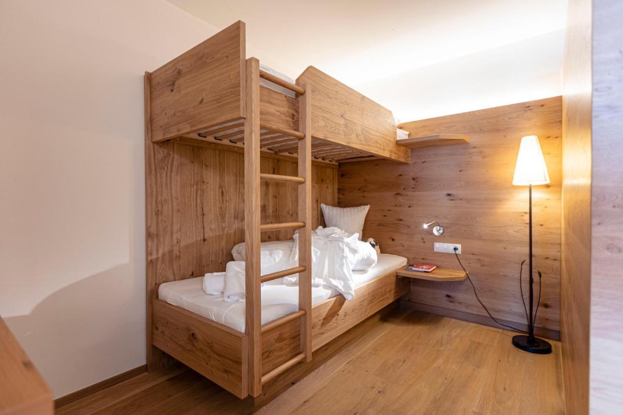 Wellness Aparthotel Panorama Alpin - Ferienwohnungen Jerzens Im Pitztal Eksteriør billede