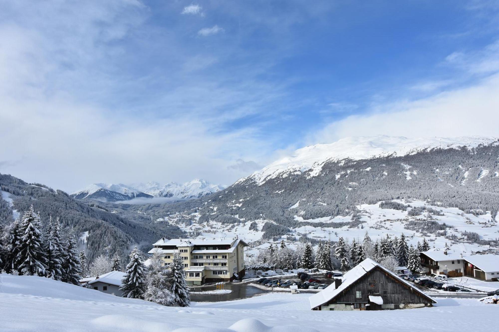Wellness Aparthotel Panorama Alpin - Ferienwohnungen Jerzens Im Pitztal Eksteriør billede